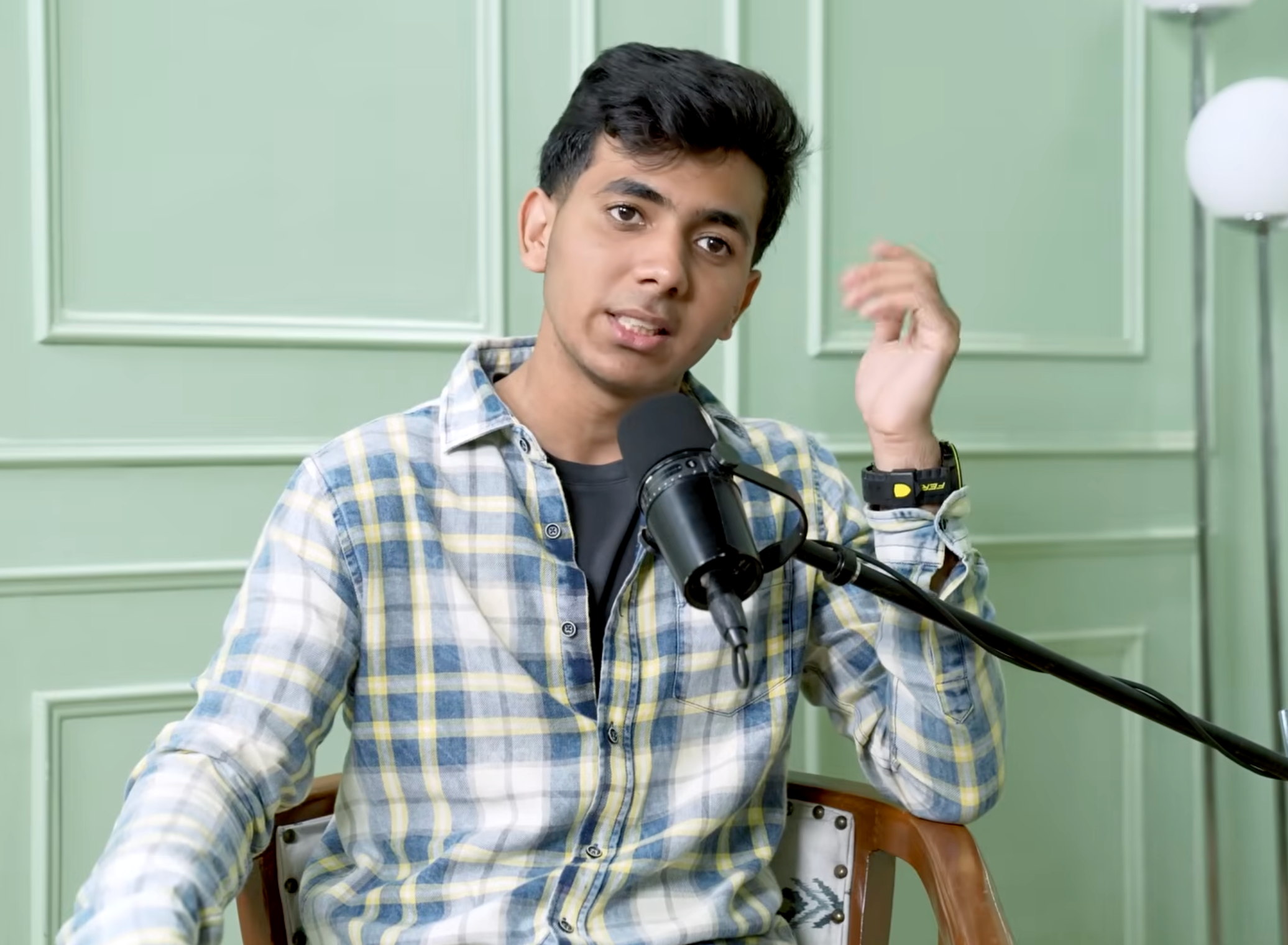 Farhan Diwan discussing Instagram addiction and social media impact on Bolne Do Yaar podcast